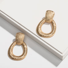 Load image into Gallery viewer, Modern Style Gold Fashion High-key Dignified Earrings
