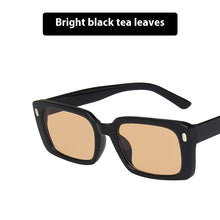 Load image into Gallery viewer, Women&#39;s Retro Hip Hop Fashion Sunglasses
