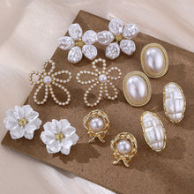 Load image into Gallery viewer, Hollow Sweet Earrings Pearl Flowers
